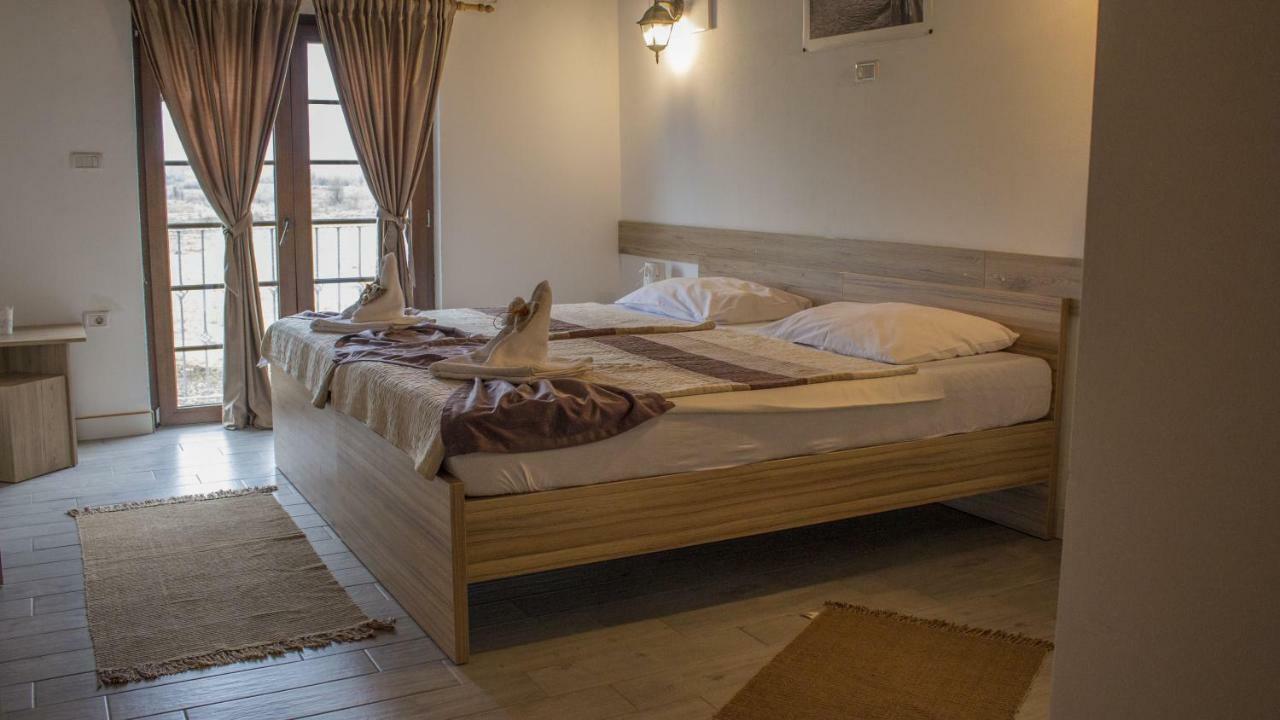 Resort Big House Plitvicka Jezera Licko Petrovo Selo Exteriér fotografie